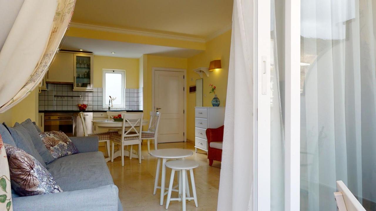 Schoene Wohnung Direkt Am Meer Mit Meerblick, Wlan Пуерто де Мохан Екстериор снимка